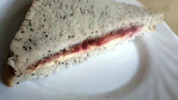 Strawberry & Cream sandwich