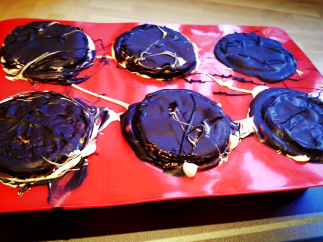 Chocolate teacakes