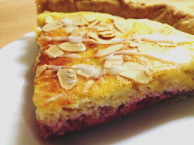 Bakewell tart slice