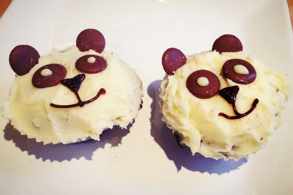 Panda cupcake