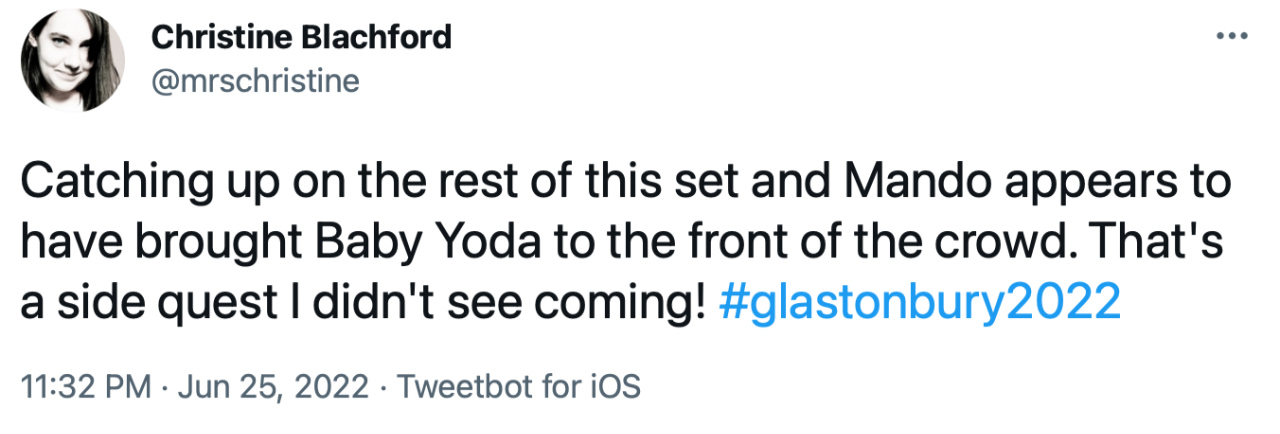 Tweet from mrschristine: &ldquo;Catching up on the rest of this set and Mando appears to have brought Baby Yoda to the front of the crowd. That&rsquo;s a side quest I didn&rsquo;t see coming!&rdquo;